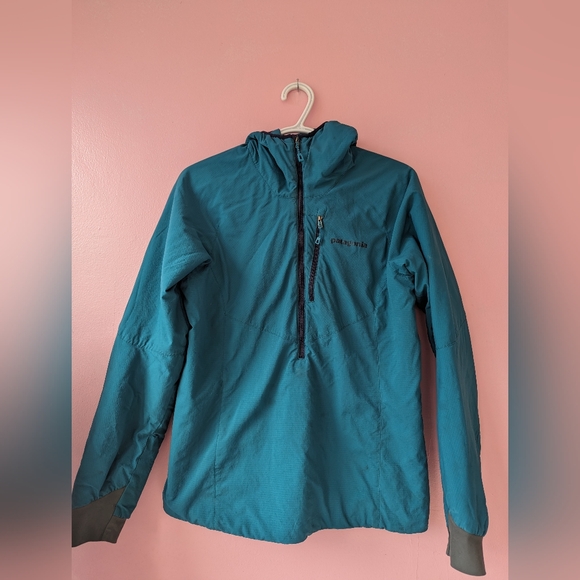 Patagonia Women's M Nano Light Jacket - Picture 2 of 5